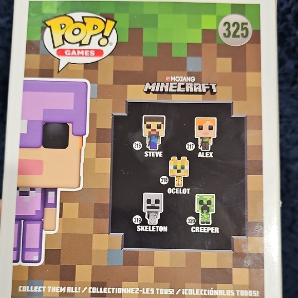 Minecraft Alex in Enchanted Armor Vinyl Figure - Picture 3 of 4